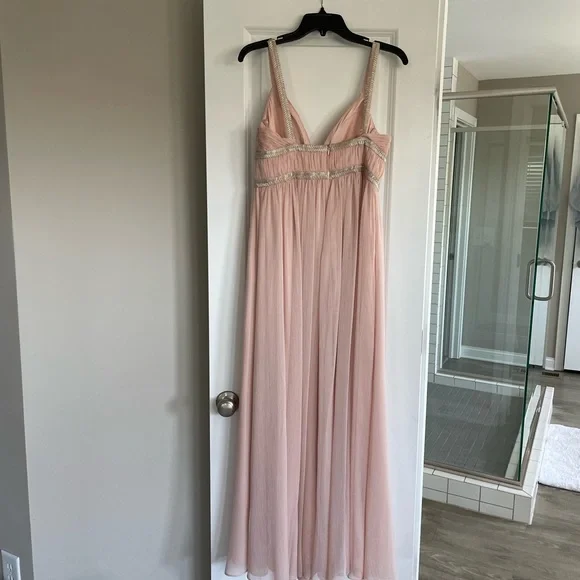 Aidan Mattox chiffon gown size 8 - Picture 3 of 8